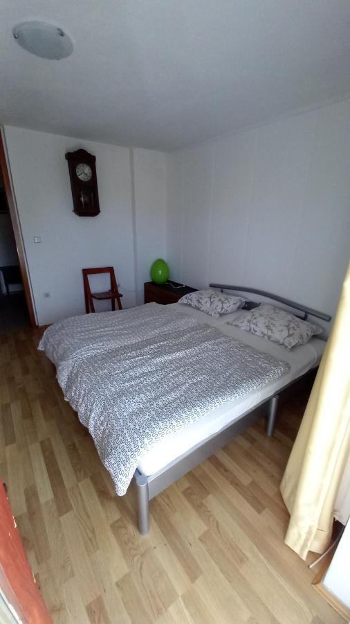 Draga - 2 Bedroom Apartment Тржич Екстер'єр фото