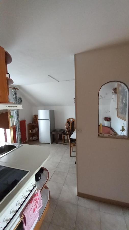 Draga - 2 Bedroom Apartment Тржич Екстер'єр фото